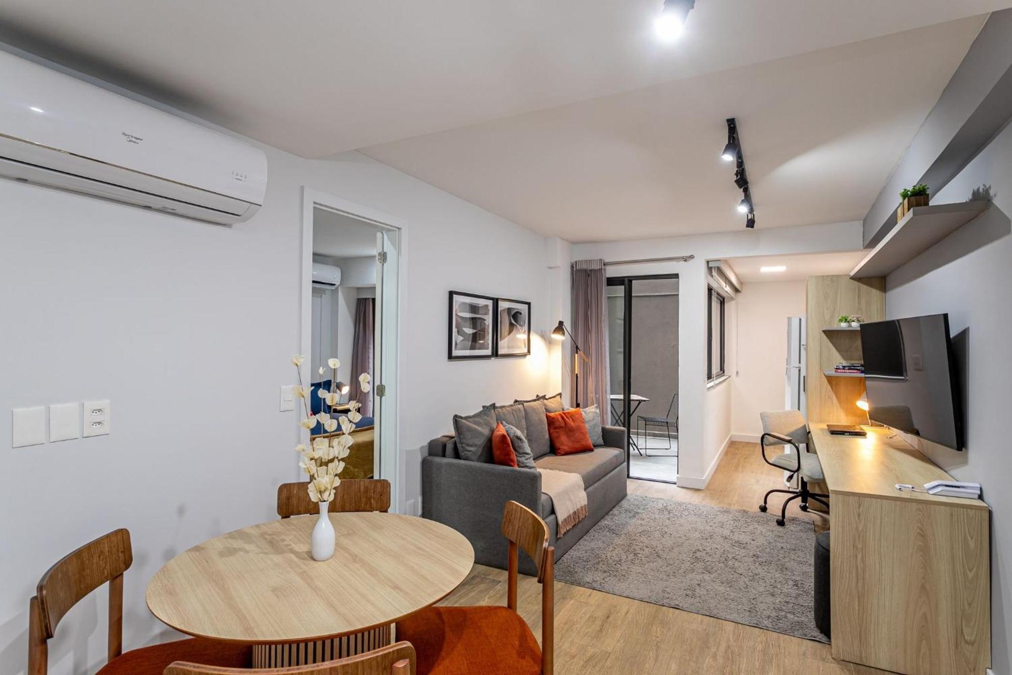 Qto&sala Com Varanda A 170m Da | Fa 49/101 Apartamento *