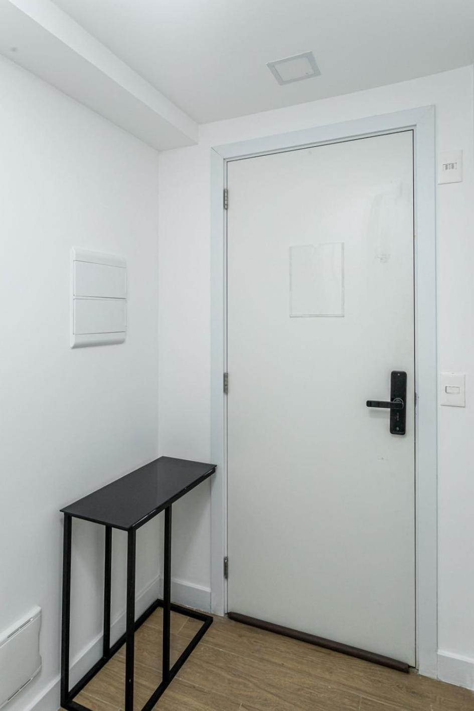 Apartamento Qto&sala Com Varanda A 170m Da | Fa 49/101 Rio de Janeiro