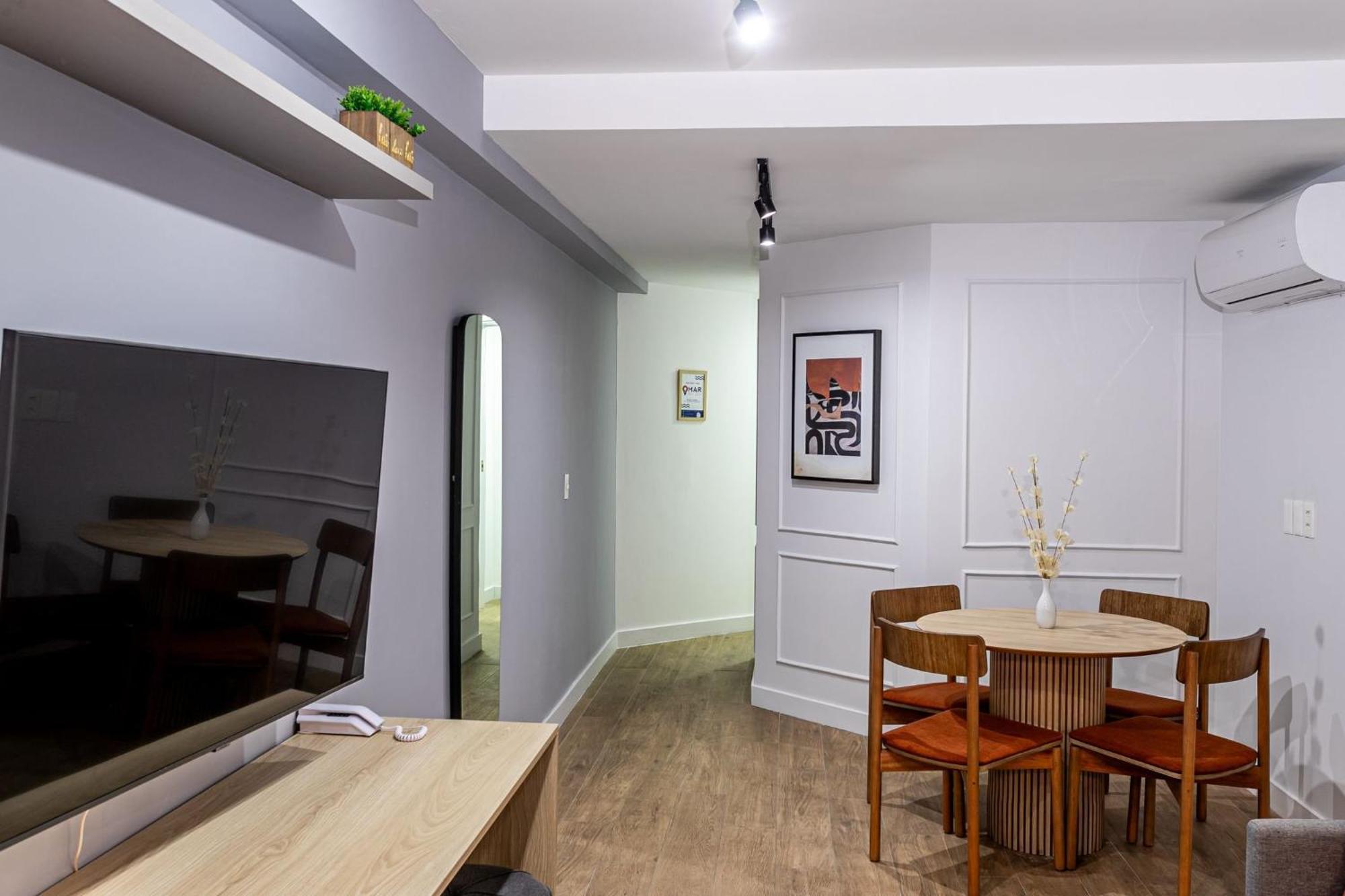 Qto&sala Com Varanda A 170m Da | Fa 49/101 Apartamento Rio de Janeiro