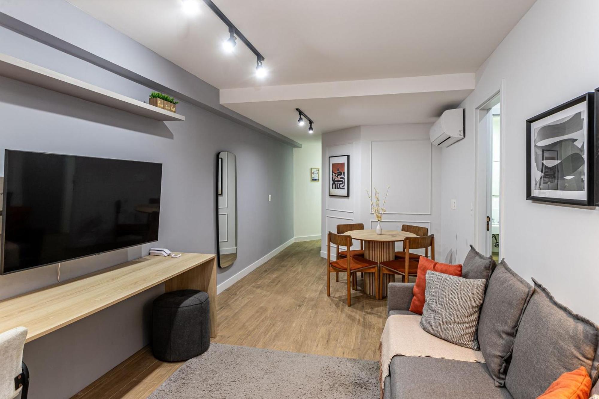 Qto&sala Com Varanda A 170m Da | Fa 49/101 Apartamento